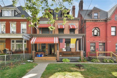 Photo of 352 N Craig St #5, Pittsburgh, PA 15213 (MLS # 1743194)