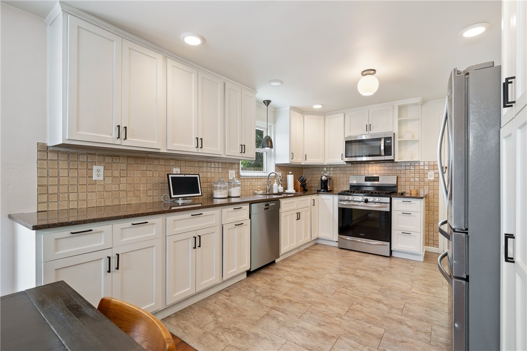 Sewickley, Pennsylvania 15143, United States, 3 Bedrooms Bedrooms, ,2 BathroomsBathrooms,Residential,Active,168778