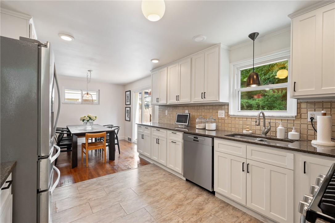 Sewickley, Pennsylvania 15143, United States, 3 Bedrooms Bedrooms, ,2 BathroomsBathrooms,Residential,Active,168778