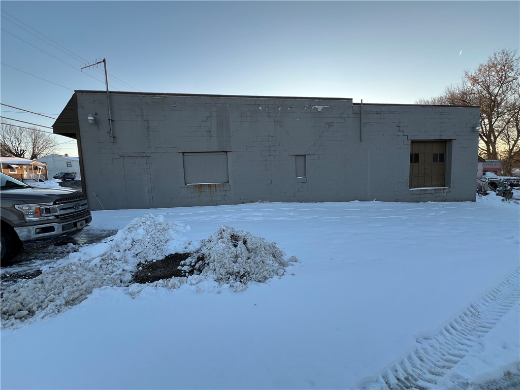 2164 Guffey Rd