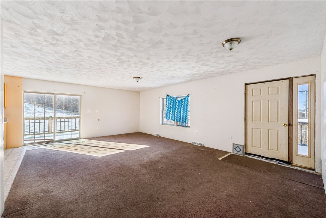 Dunbar Twp, Pennsylvania 15425, United States, 3 Bedrooms Bedrooms, ,2 BathroomsBathrooms,Residential,Active,18866