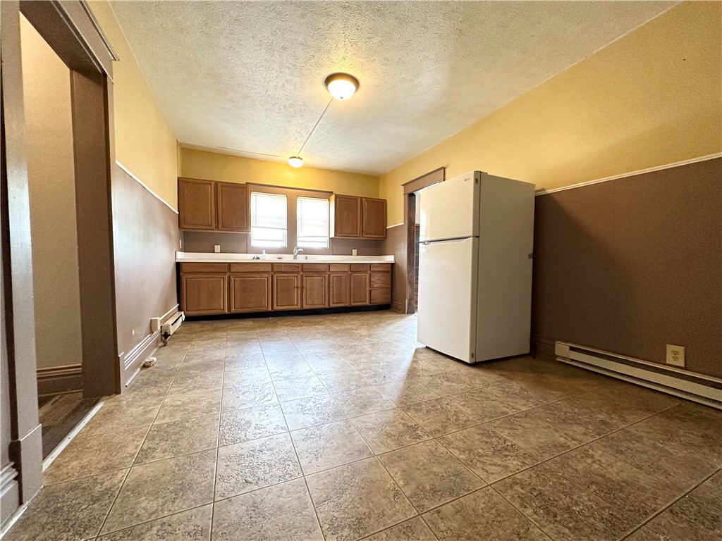 New Castle/1st, Pennsylvania 16101, United States, 2 Bedrooms Bedrooms, ,1 BathroomBathrooms,Residential,Active,106556