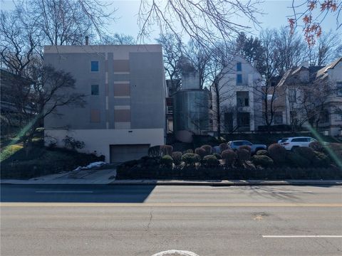 5030 5th Ave 213 Shadyside PA 15232