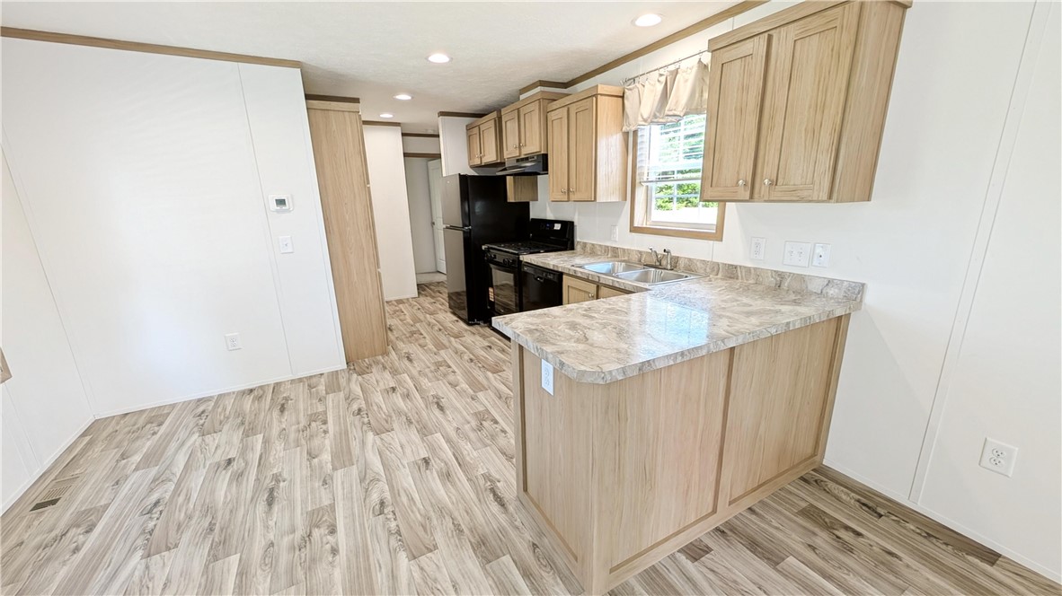 207 Cedar Ln