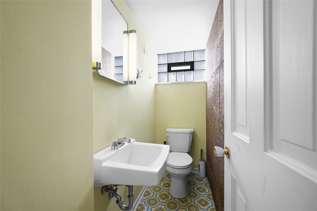 Plum Boro, Pennsylvania 15239, United States, 4 Bedrooms Bedrooms, ,3 BathroomsBathrooms,Residential,Active,174490