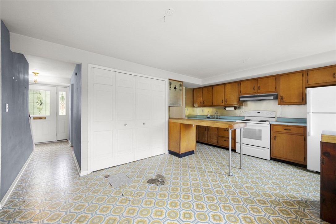 Plum Boro, Pennsylvania 15239, United States, 4 Bedrooms Bedrooms, ,3 BathroomsBathrooms,Residential,Active,174490