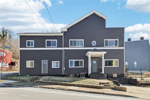 Photo of 5256 Wickliff St, Pittsburgh, PA 15201 (MLS # 1737701)