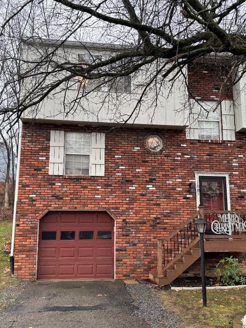 Photo of 1001 Timberglen Dr, Imperial, PA 15126 (MLS # 1735210)