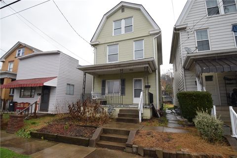 Photo of 1341 2nd Ave, Conway, PA 15027 (MLS # 1732054)