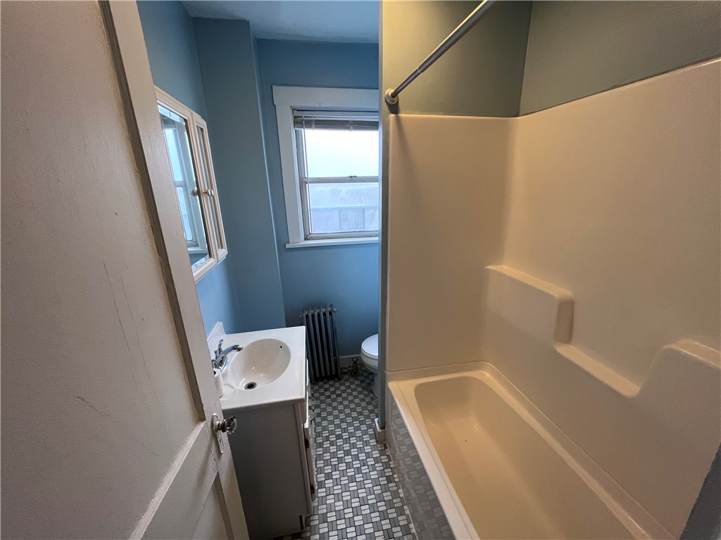 Squirrel Hill, Pennsylvania 15217, United States, 2 Bedrooms Bedrooms, ,1 BathroomBathrooms,Residential,Active,197305