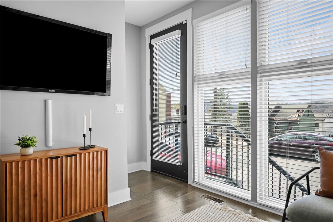 5224 1/2 Wickliff Street St, Lawrenceville, Pennsylvania image 4