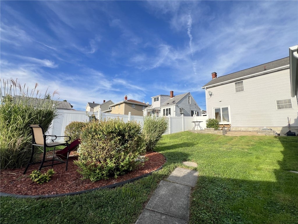 40 Devan Ave