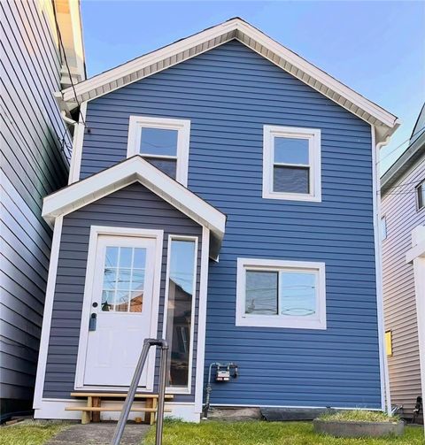 Homes For Sale - 236 E 18th Ave<br/> Homestead, PA 15120