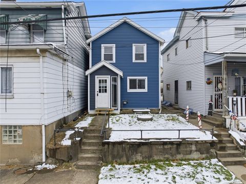 Photo of 236 E 18th Ave, Homestead, PA 15120 (MLS # 1732985)