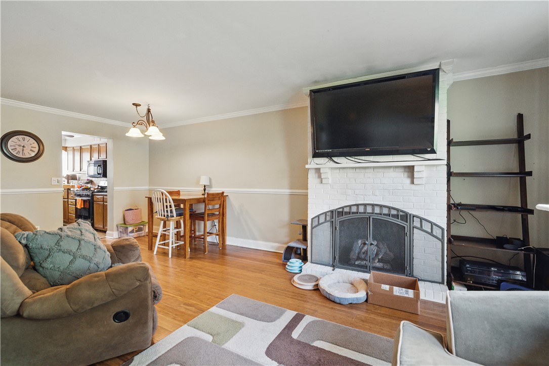 Moon/Crescent Twp, Pennsylvania 15108, United States, 2 Bedrooms Bedrooms, ,2 BathroomsBathrooms,Residential,Contingent,136075