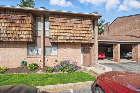 14 FOREST GREEN DRIVE Moon/Crescent Twp PA 15108