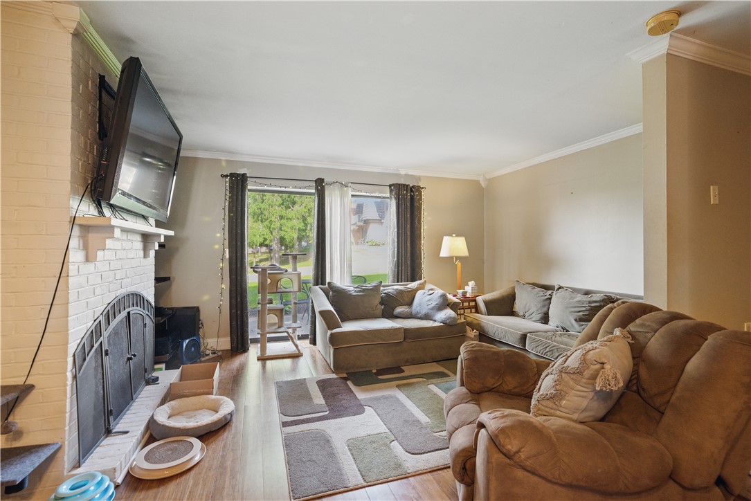 Moon/Crescent Twp, Pennsylvania 15108, United States, 2 Bedrooms Bedrooms, ,2 BathroomsBathrooms,Residential,Contingent,136075