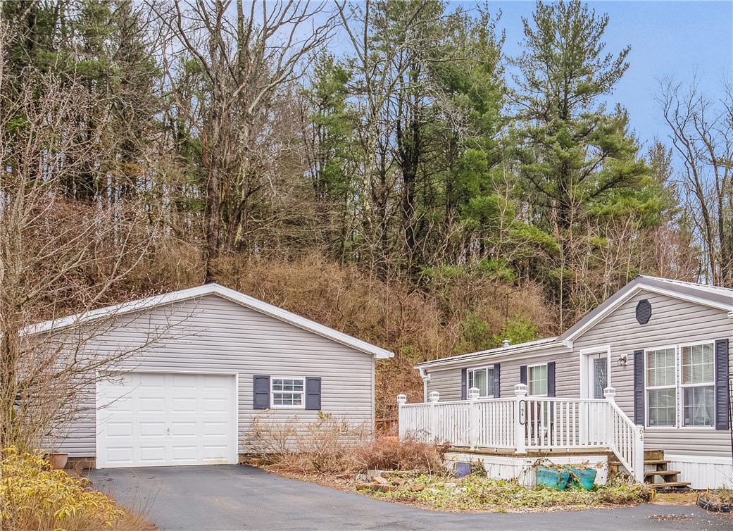 64 High View Dr
