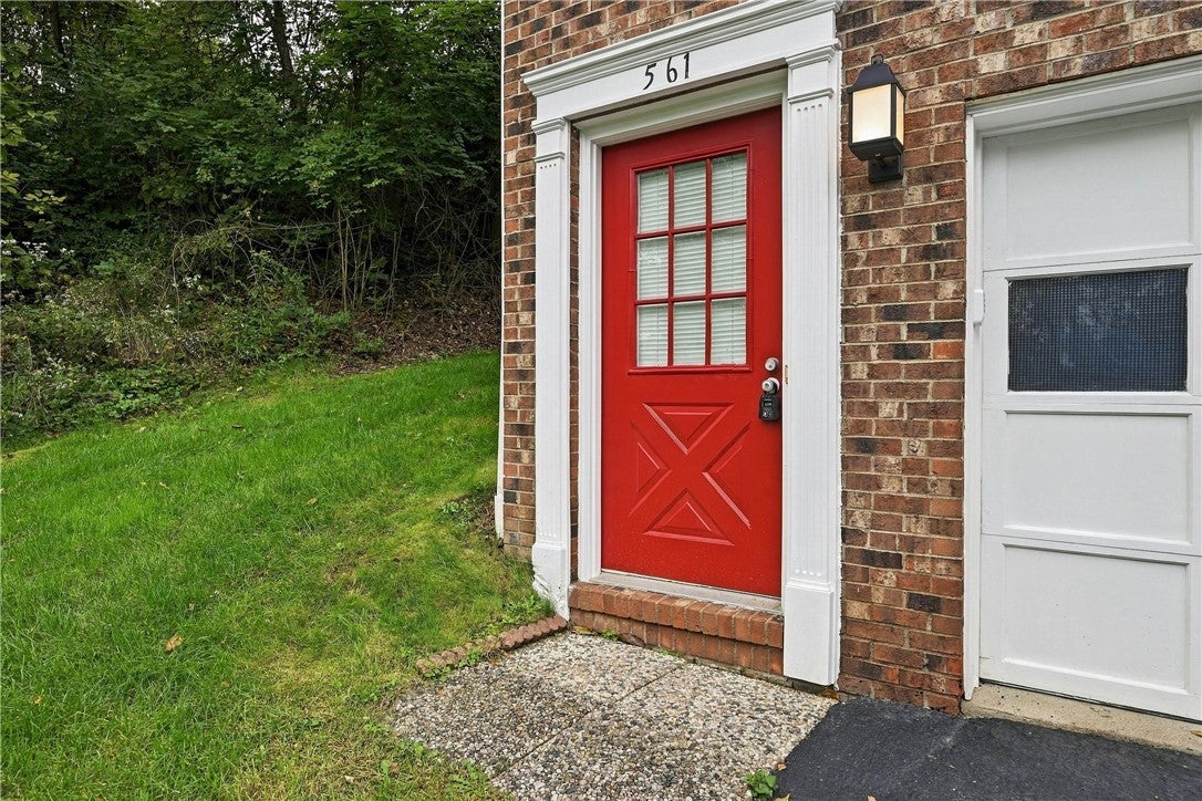 561 WINESAP DRIVE