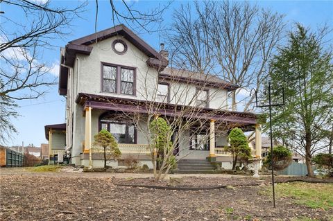 Photo of 417 Boyd St, Turtle Creek, PA 15145 (MLS # 1742807)