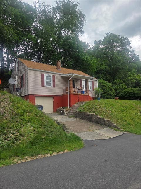 Photo of 473 Swank St, Johnstown, PA 15905 (MLS # 1759836)