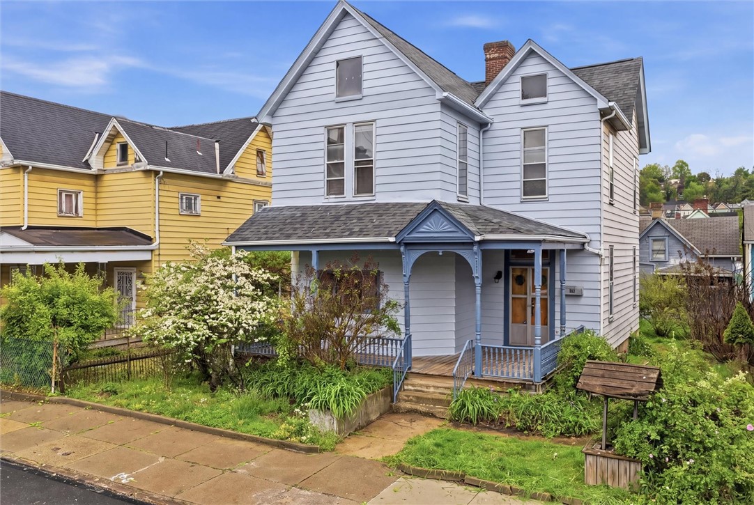 153 Comrie Ave