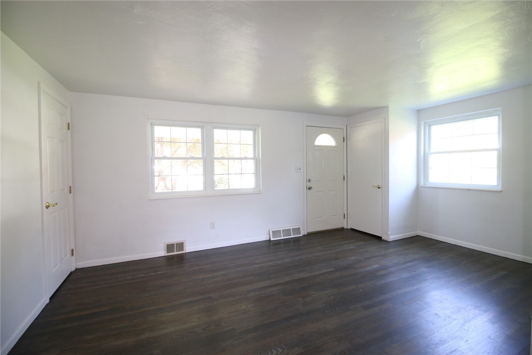406 Eden Dr