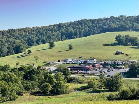 Photo of 16 Petricca, Burgettstown, PA 15021 (MLS # 1743498)