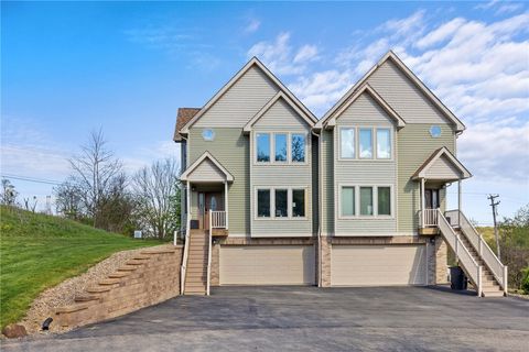 Photo of 372 Cherokee Dr, Beaver Falls, PA 15010 (MLS # 1750360)