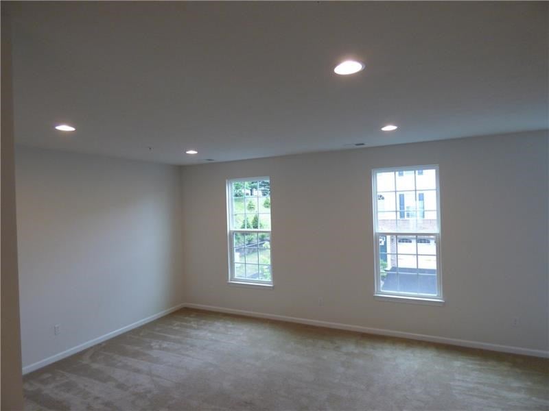 2302 Pointe View