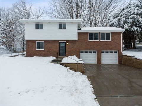 Photo of 4241 El Rancho Dr, Allison Park, PA 15101 (MLS # 1732609)