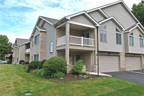Photo of 9503 Sundance Dr, Bridgeville, PA 15017 (MLS # 1762322)
