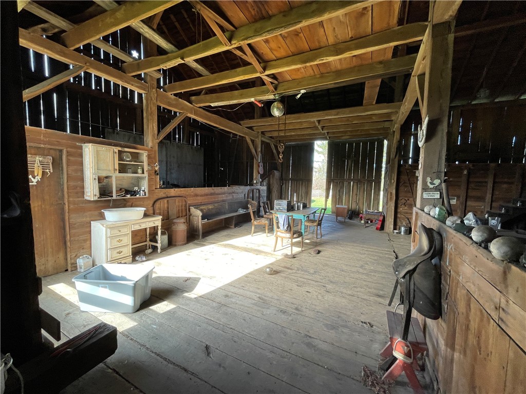 Jefferson Twp - But, Pennsylvania 16056, United States, 4 Bedrooms Bedrooms, ,2 BathroomsBathrooms,Residential,Contingent,32830