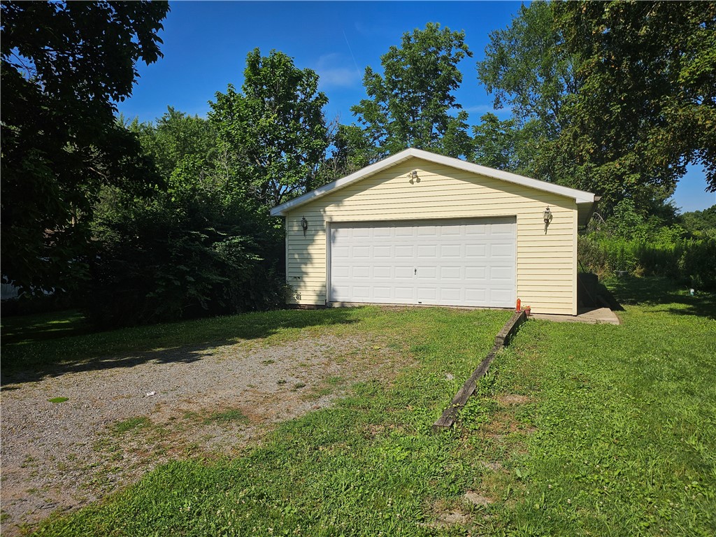 Mercer Twp, Pennsylvania 16035, United States, 2 Bedrooms Bedrooms, ,1 BathroomBathrooms,Residential,Active,178210