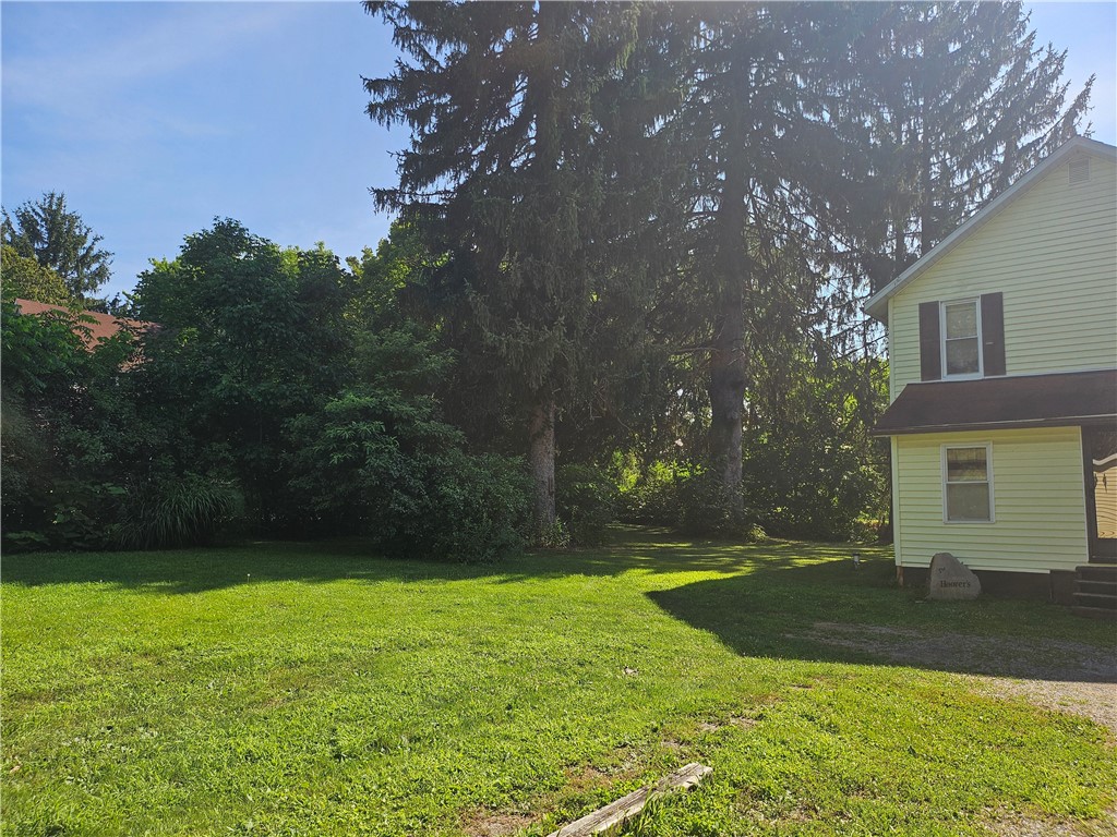 Mercer Twp, Pennsylvania 16035, United States, 2 Bedrooms Bedrooms, ,1 BathroomBathrooms,Residential,Active,178210