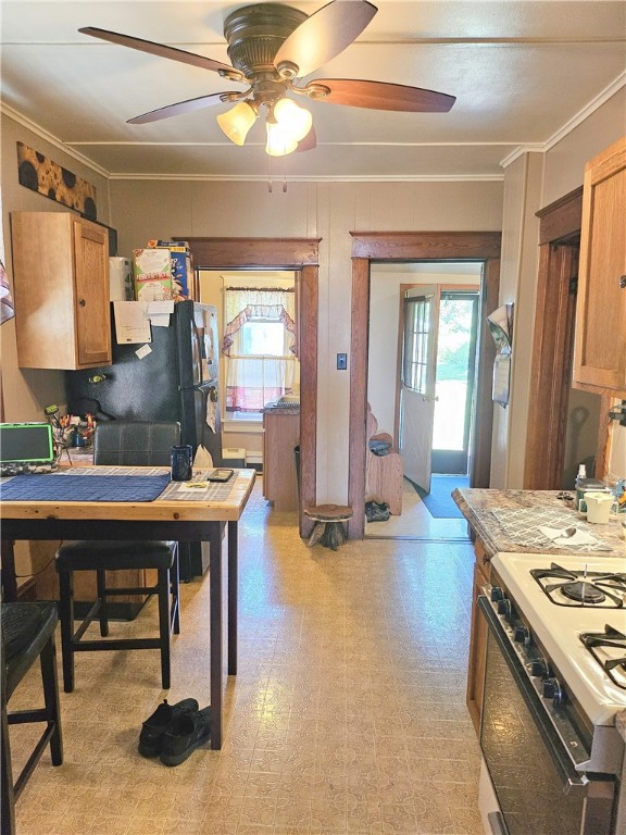 Mercer Twp, Pennsylvania 16035, United States, 2 Bedrooms Bedrooms, ,1 BathroomBathrooms,Residential,Active,178210