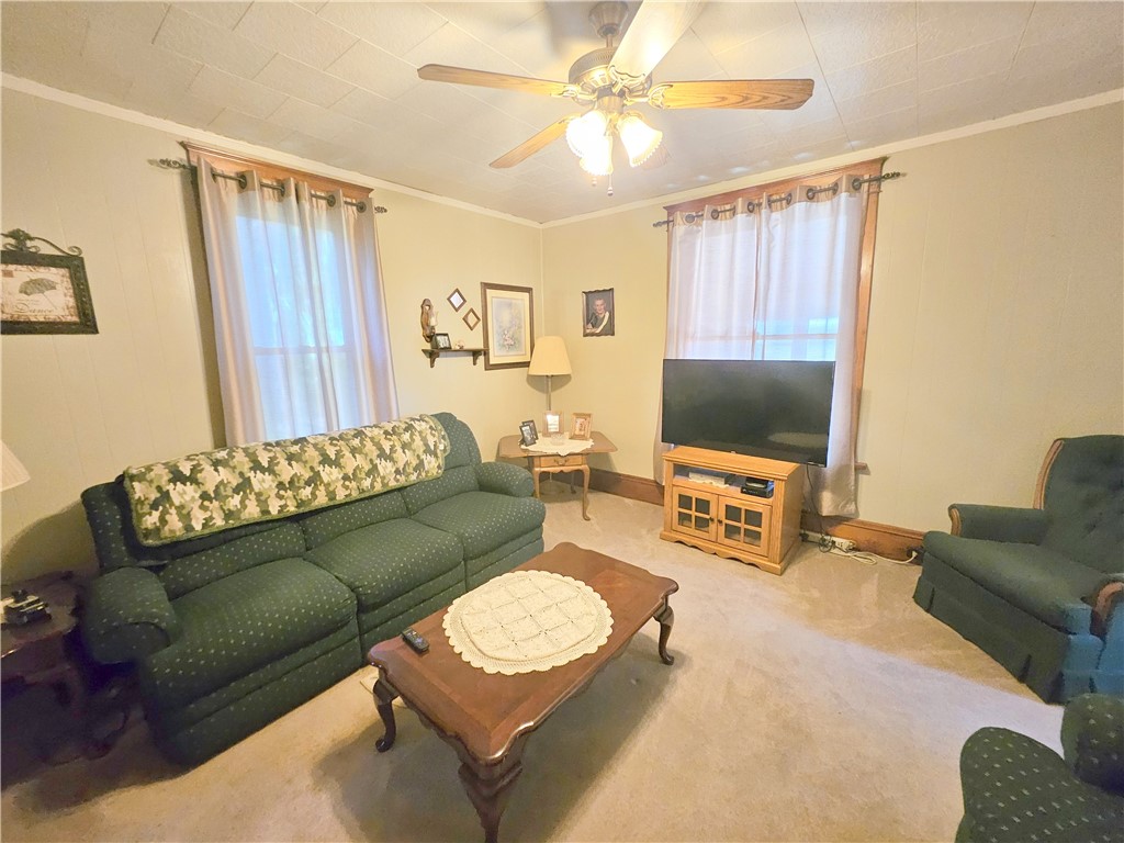 Mercer Twp, Pennsylvania 16035, United States, 2 Bedrooms Bedrooms, ,1 BathroomBathrooms,Residential,Active,178210