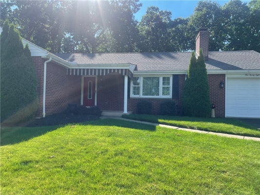 128 WHITE OAK DR, BUTLER, PA 16001 - Image 157c595ea7aaaad6b7900739f84a6ebd/1934528778