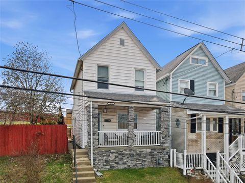 Photo of 447 Edith St, Pittsburgh, PA 15211 (MLS # 1743782)