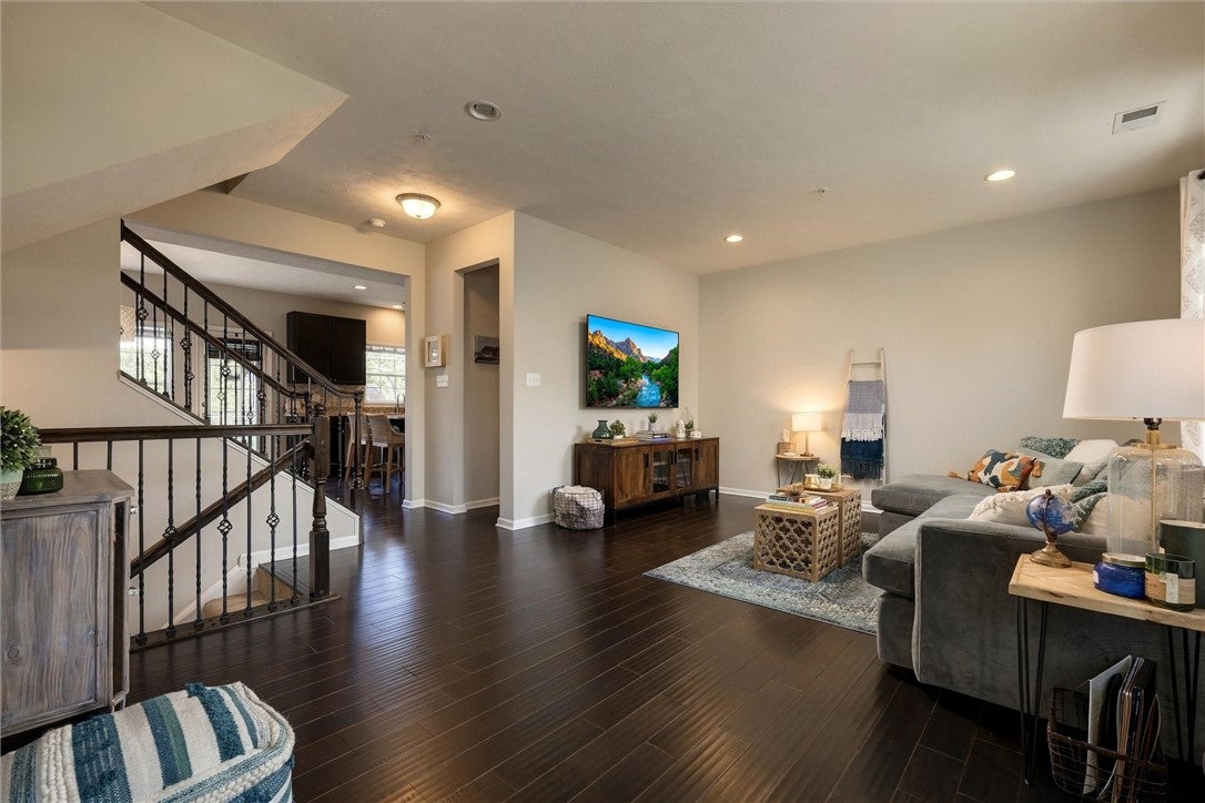 704 Broadmore Lane