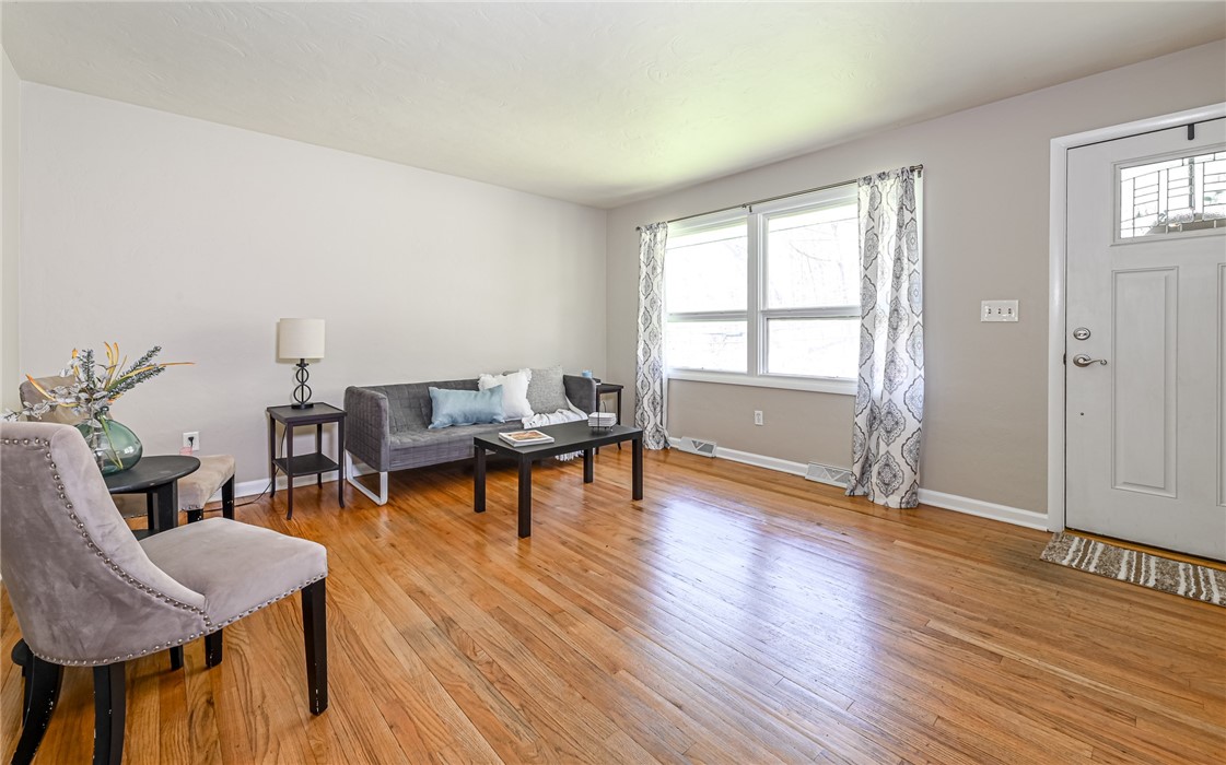 290 Wexford Bayne Rd