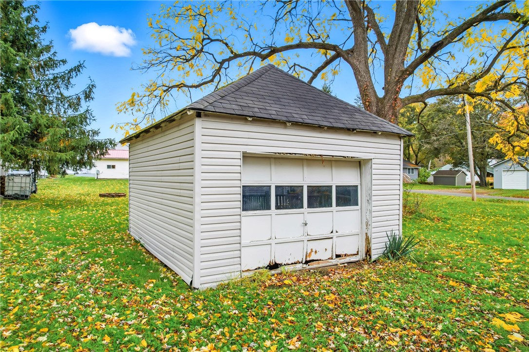 Hempfield Twp, Pennsylvania 16125, United States, 2 Bedrooms Bedrooms, ,1 BathroomBathrooms,Residential,Active,234630