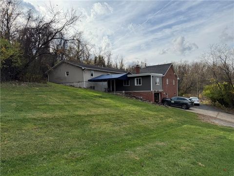Homes For Sale - 669 Tyrol Blvd<br/> Monessen, PA 15062