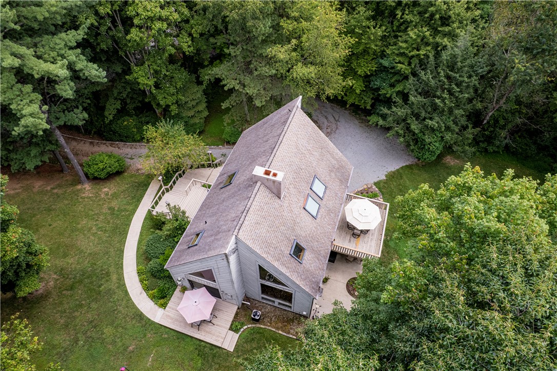 Salem Twp, Pennsylvania 15601, United States, 3 Bedrooms Bedrooms, ,4 BathroomsBathrooms,Residential,Active,210252