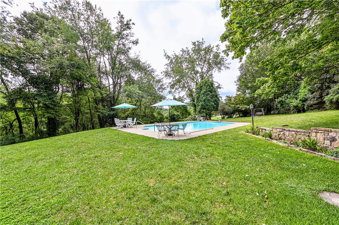 Salem Twp, Pennsylvania 15601, United States, 3 Bedrooms Bedrooms, ,4 BathroomsBathrooms,Residential,Active,210252