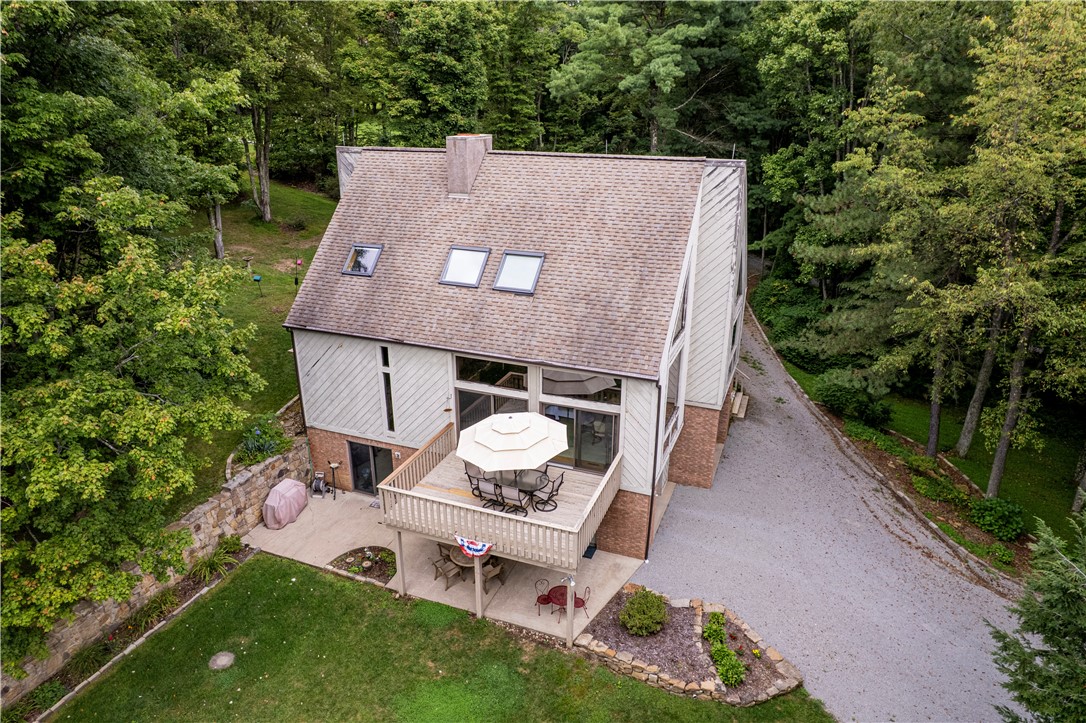 Salem Twp, Pennsylvania 15601, United States, 3 Bedrooms Bedrooms, ,4 BathroomsBathrooms,Residential,Active,210252