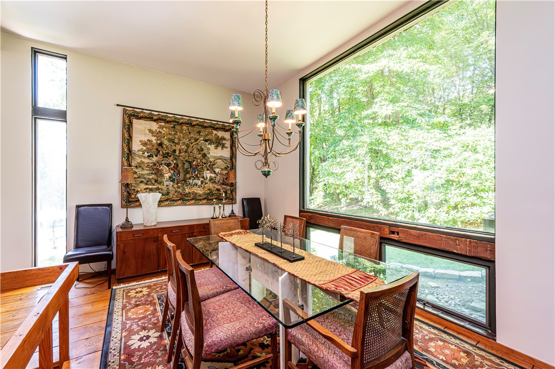 Salem Twp, Pennsylvania 15601, United States, 3 Bedrooms Bedrooms, ,4 BathroomsBathrooms,Residential,Active,210252