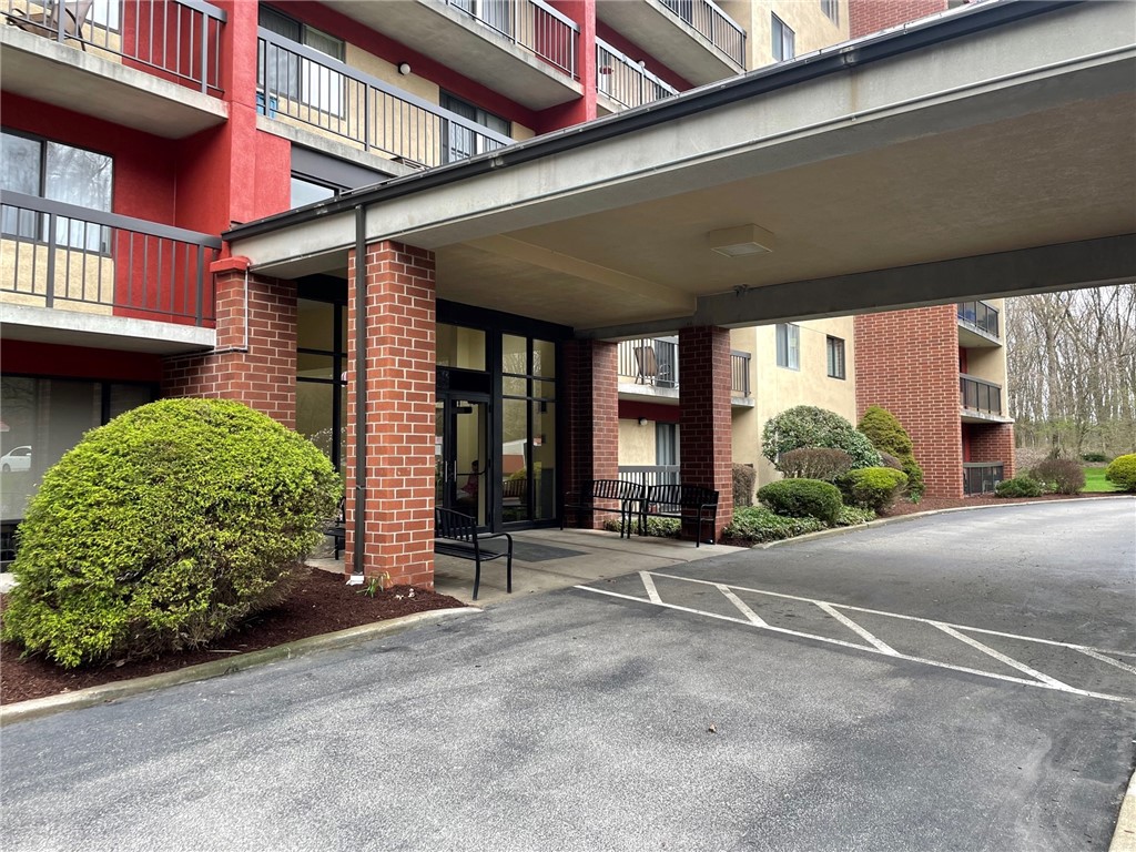 1987 Centurion Drive 311