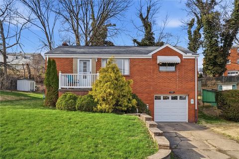 Photo of 1216 Hollywood St, Pittsburgh, PA 15205 (MLS # 1747920)