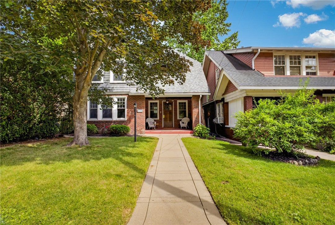 242 Breading Ave